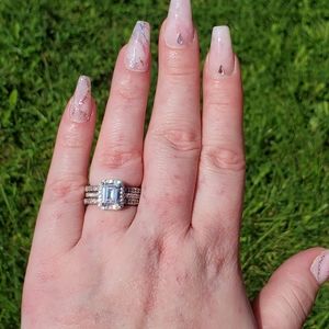 3 piece engagement ring wedding band set